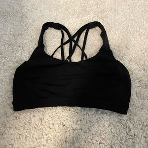Black, size 6, worn once, Like brand new, Lululemon Training Energy bra